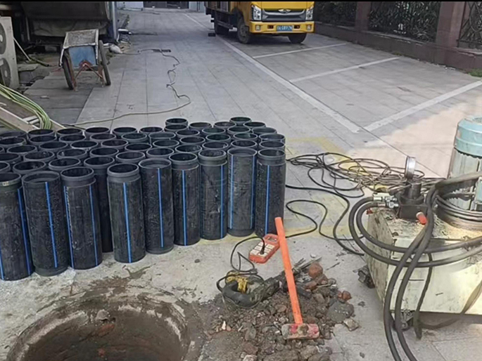 微山PE置换管厂家 DN315置换管 非开挖管短管置换